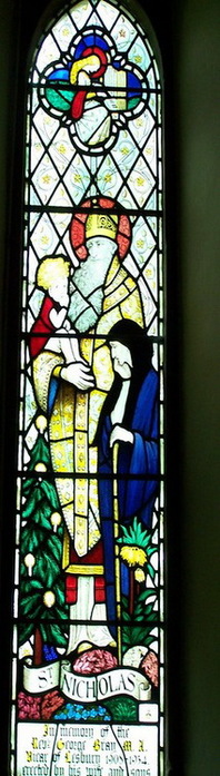 1934 Northumberland,    , . .  window showing the face of George Bray, vicar 1908 to 1934 (198x700, 76Kb)