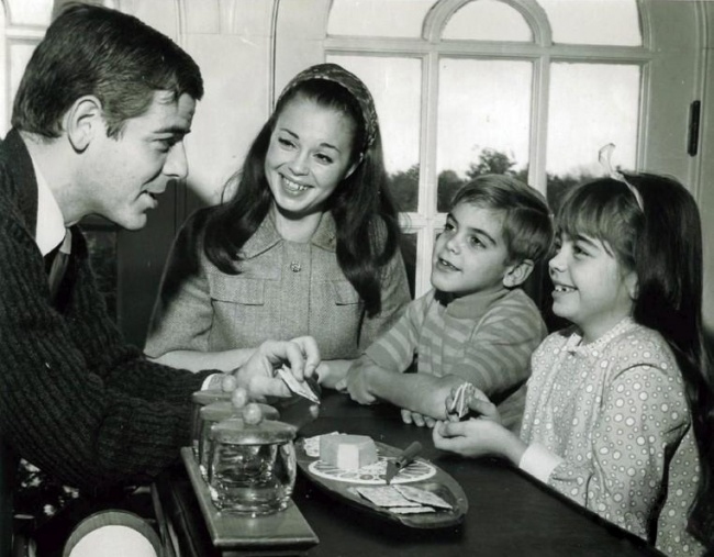 7-  :         , 1968 .