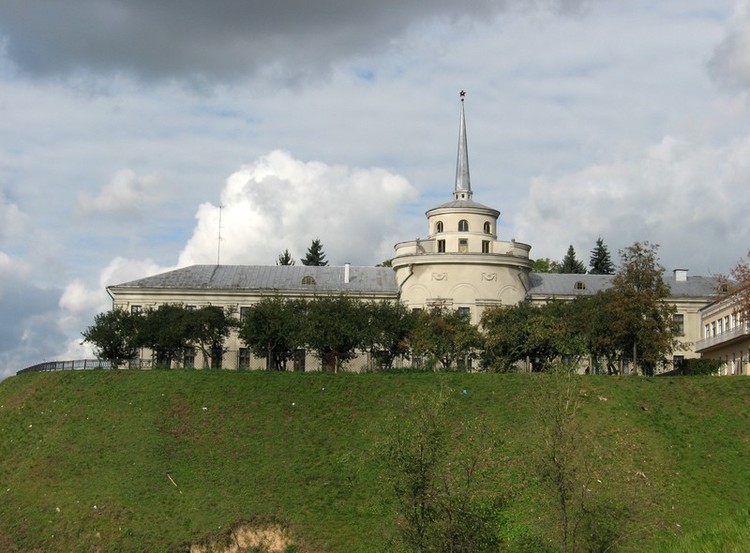 Новый замок гродно фото