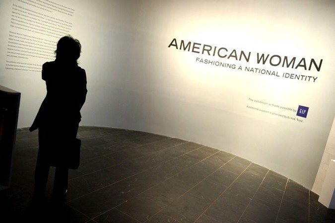 - 'American Woman: Fashioning A National Identity'       , -, 3  2010 .