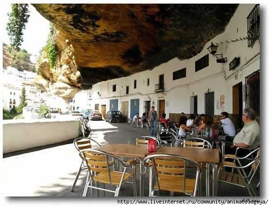 Setenil de las Bodegas