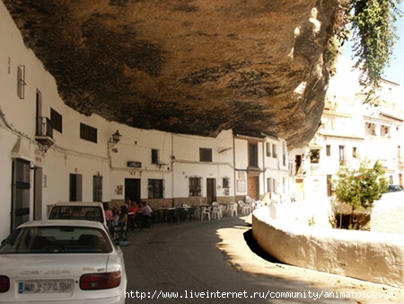 Setenil de las Bodegas