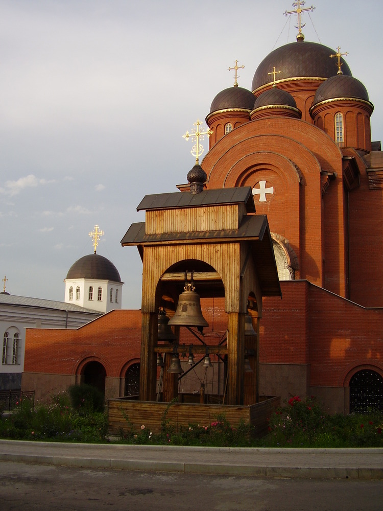 Фото мужской монастырь алатырь