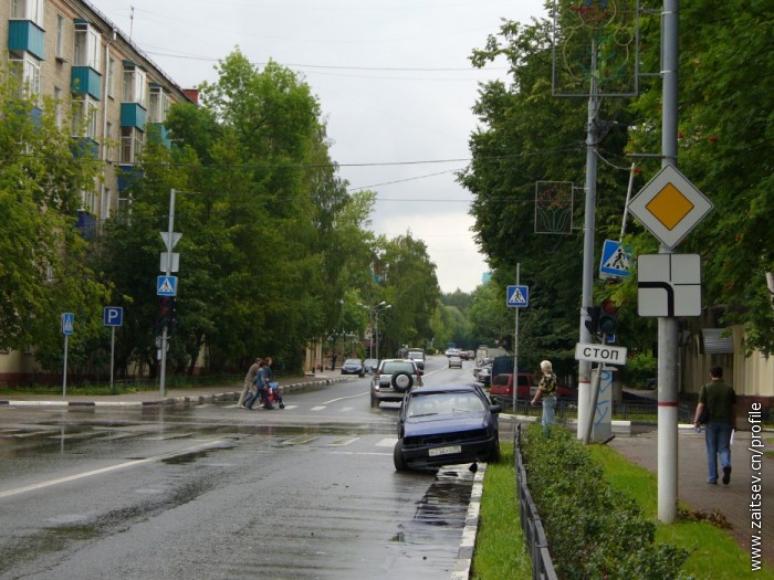 Улица матросова. Улица Матросова Пенза. Перекресток ул. Щербакова. Перекрёсток Матросова. Улица Матросова ночью.