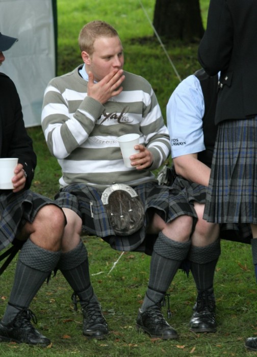 Men In Kilts Flashing