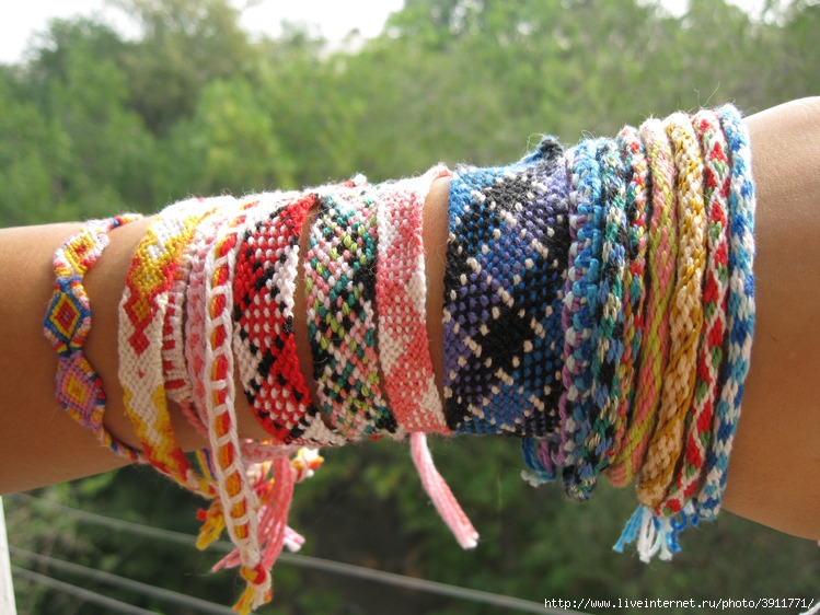 Мастер класс: браслет из шнуров «Кобра» двухцветного плетения