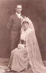 Bernard & Elizabeth,     .   ,  10   1915 .
