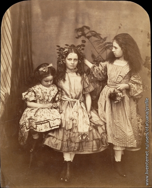 Edith, Lorina, and Alice Liddell, 
