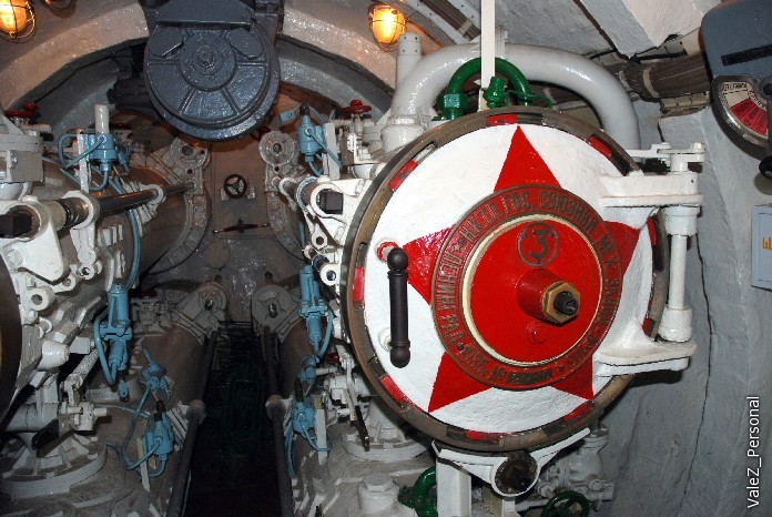 Торпедный отсек подводной лодки